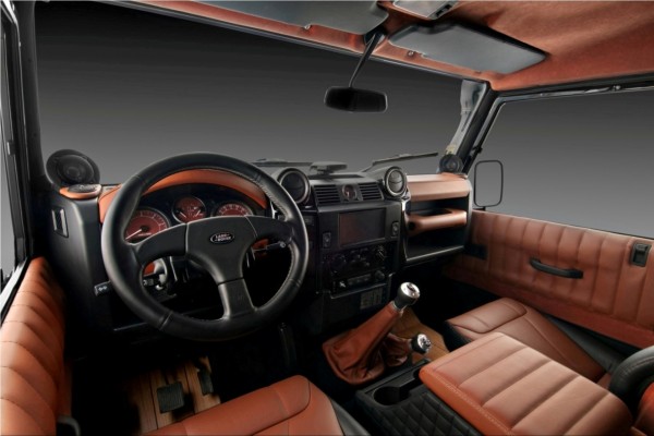 land-rover-defender-interior-1-car-pictures-and_1920x1080