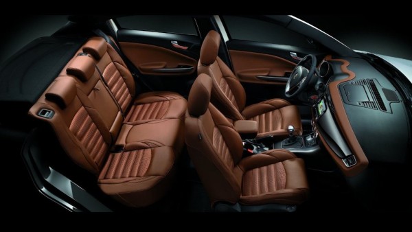 Alfa_Romeo-Giulietta_2014_1600x1200_wallpaper_2f