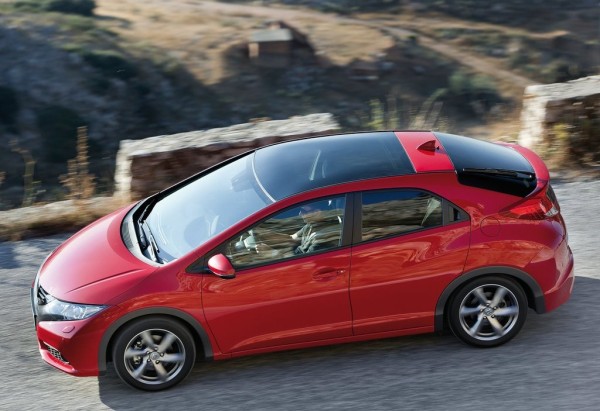 Honda-Civic_EU-Version_2012_1024x768_wallpaper_15