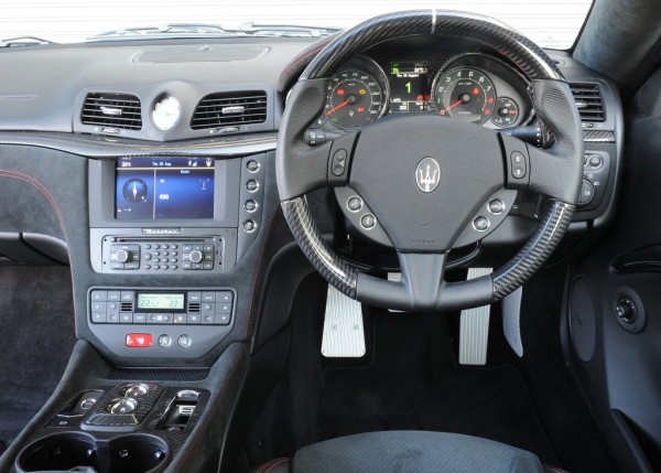 Maserati-GranTurismo_MC_Stradale_2014_1024x768_wallpaper_4b