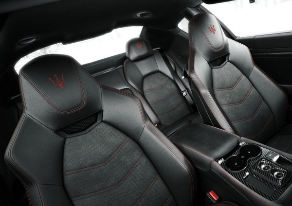 Maserati-GranTurismo_MC_Stradale_2014_1024x768_wallpaper_4f