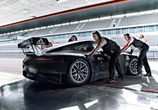 Porsche-911-RSR-13