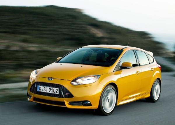 Ford-Focus_ST_2013_1600x1200_wallpaper_04