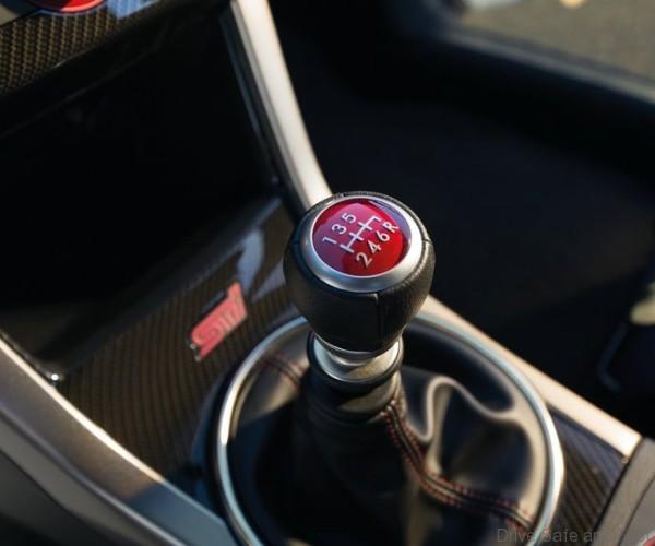Subaru-WRX_STI_2015_800x600_wallpaper_0c