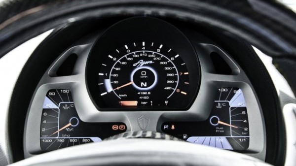 koenigsegg-agera-r-dash