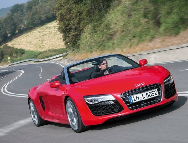Audi-R8_V10_Spyder_2013_800x600_wallpaper_06