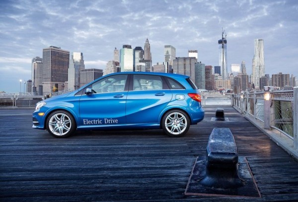 Mercedes-Benz-B-Class_Electric_Drive_2015_800x600_wallpaper_09