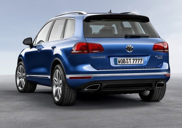 Volkswagen-Touareg_2015_800x600_wallpaper_04