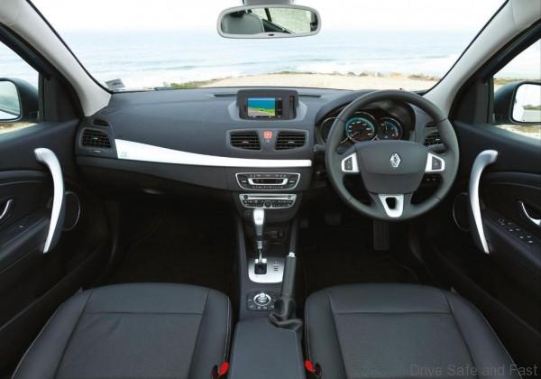 Renault-Fluence1