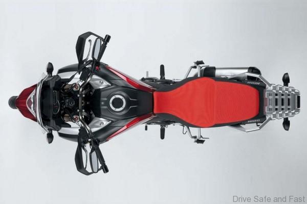 Suzuki V_Storm2