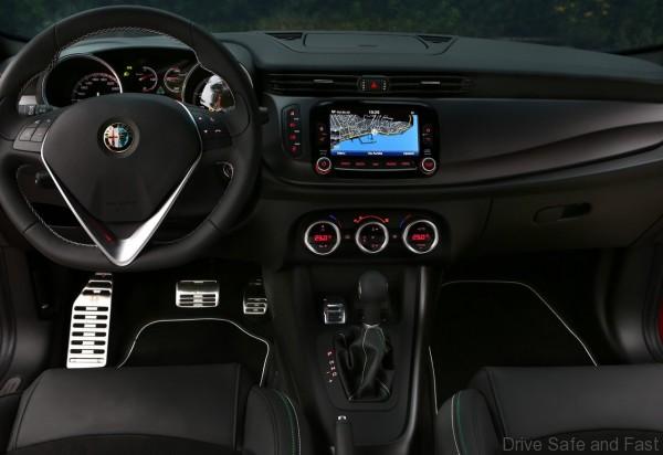 alfa_romeo_giulietta_quadrifoglio_verde_1