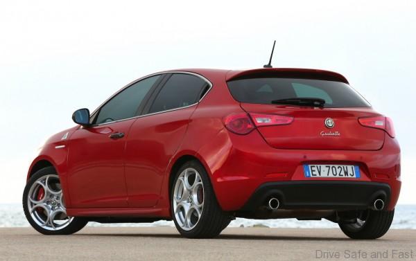 alfa_romeo_giulietta_quadrifoglio_verde_2