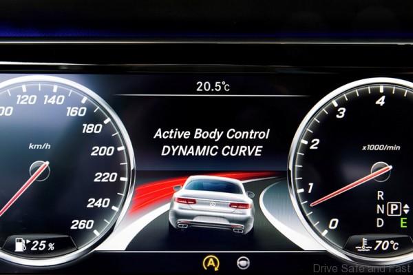 Mercedes-Benz S-Class Coupe Curve Control System