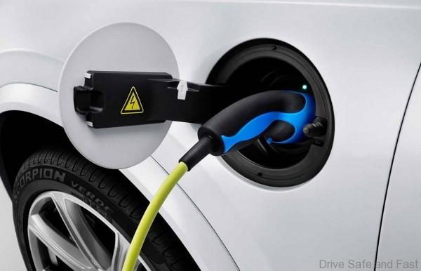 volvo_xc90_plug-in_hybrid2