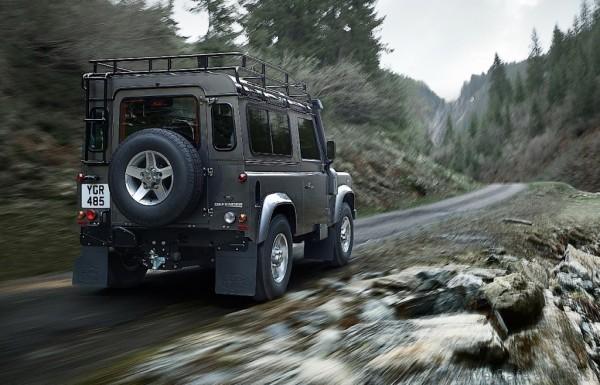LAND-ROVER-Defender-90-2