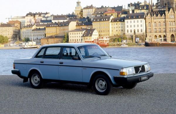 volvo-240-turns-40-photo-gallery_6