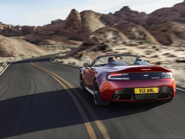 Aston Roadster3