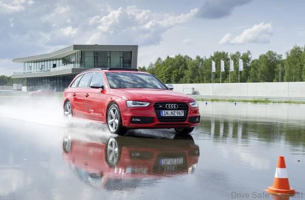 Audi-driving center1