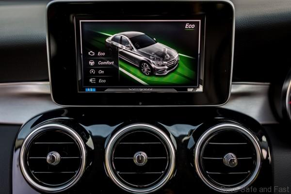 Mercedes-Benz C 200 AVANTGARDE (32)