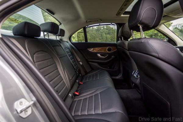 Mercedes-Benz C 250 EXCLUSIVE (30)