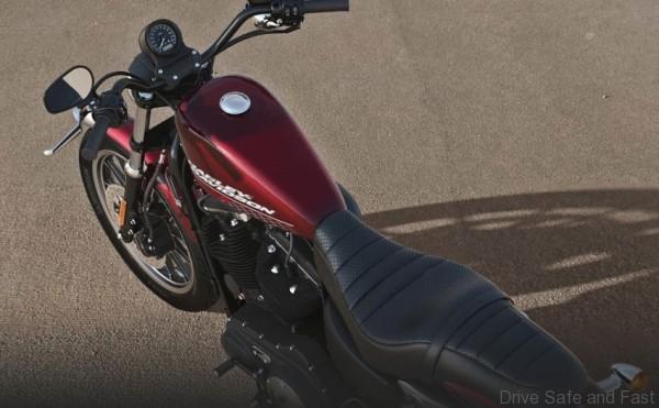 harley-davidson-883-roadster_3