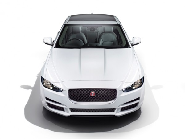 JAGUAR_XE_PRESTIGE_03.1