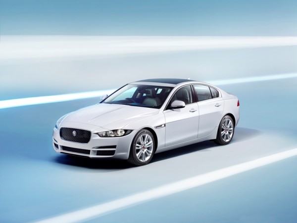 JAGUAR_XE_PRESTIGE_04