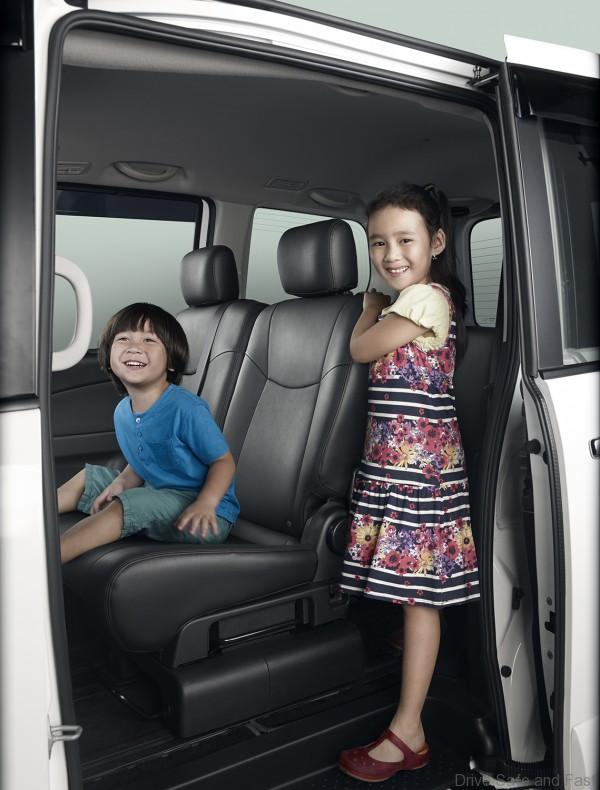 09 SSH_Interior_Easy Entry Mode