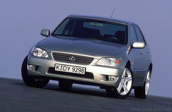 lexus_is_1999_3
