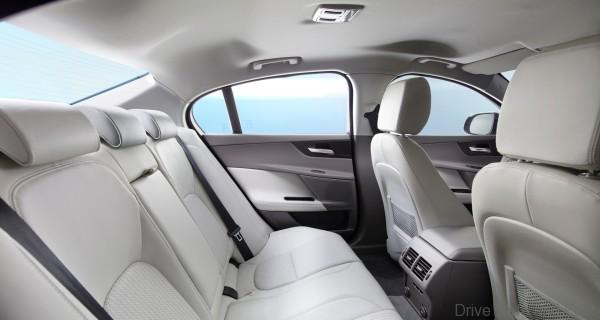 jaguar_xe_8