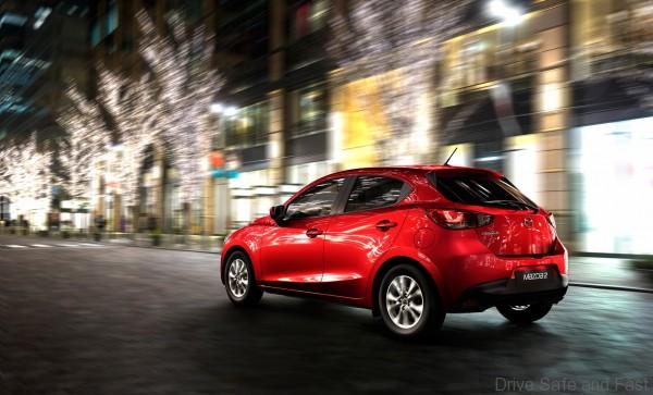 mazda2_17