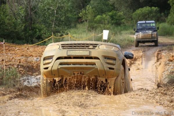 Land-Rover-Experience-01