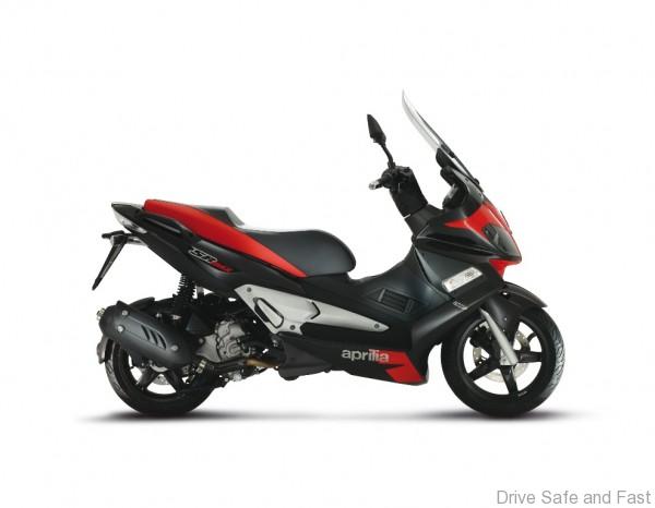 Aprilia SR Max 300_004
