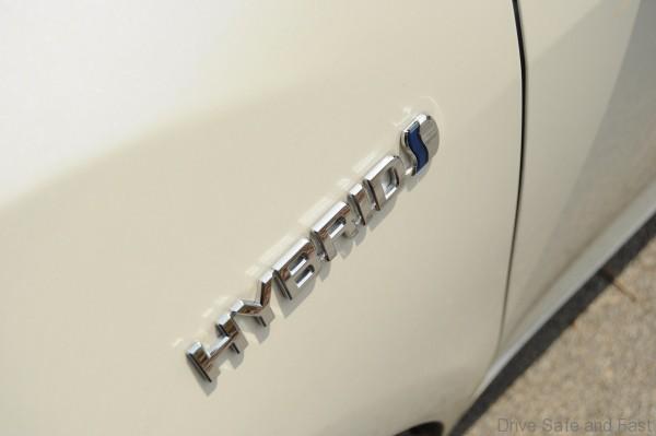 Camry Hybrid 4