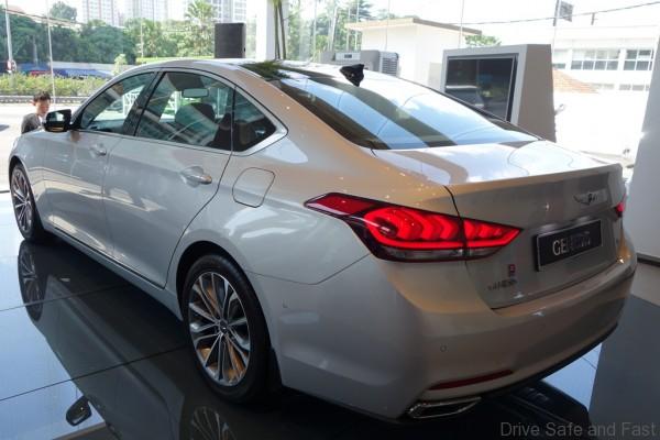 Hyundai-Genesis-03
