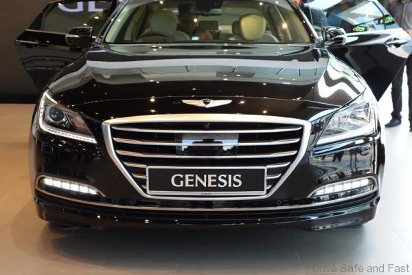 Hyundai-Genesis-11