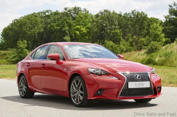 Lexus-IS-200t-1