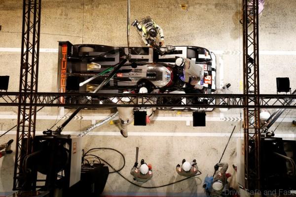 Porsche 919 Hybrid (18), Porsche Team: Romain Dumas, Neel Jani, Marc Lieb