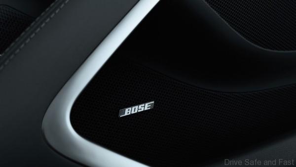 Porsche-911-Black-Edition-11