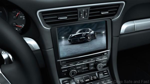 Porsche-911-Black-Edition-9
