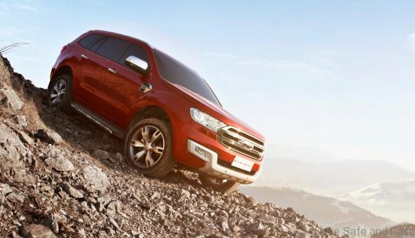 New Ford Everest-Descent