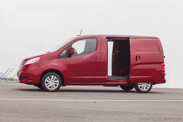 The popular NV200 Compact Cargo van provides large cargo capacity with a small exterior footprint. It offers an efficient 2.0-liter 16-valve 4-cylinder engine, a new, next-gen Xtronic transmission and a roomy cargo area, which allows for loading standard U.S. 40x48-inch pallets.