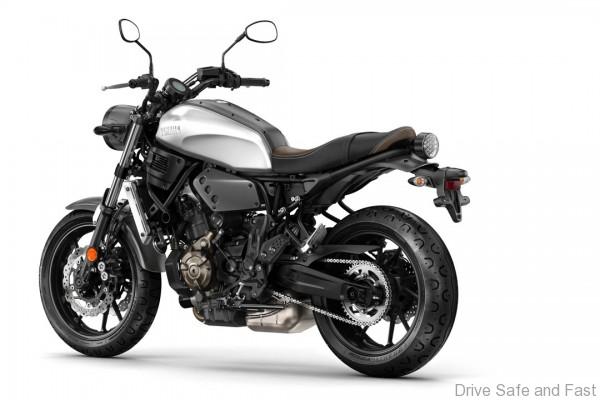 Die Yamaha XSR700 basiert technisch auf der erfolgreichen MT-07, wurde aber optisch einer Retro-Kur unterzogen.