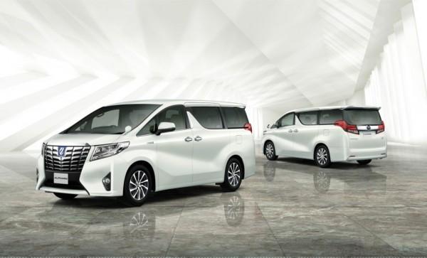 Toyota-vellfire-2