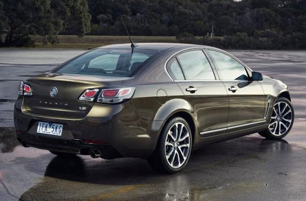 Holden-VFII_Commodore_2016_01