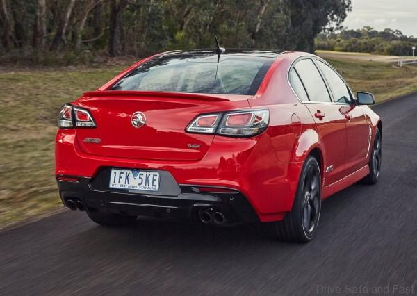 Holden-VFII_Commodore_2016_04