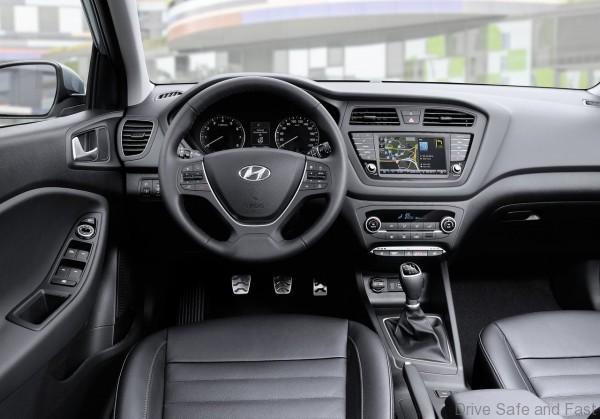 Hyundai-i20_Active_2016_2