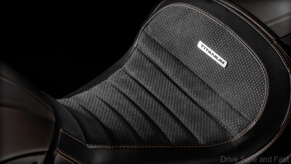 alcantara_ducati-diavel