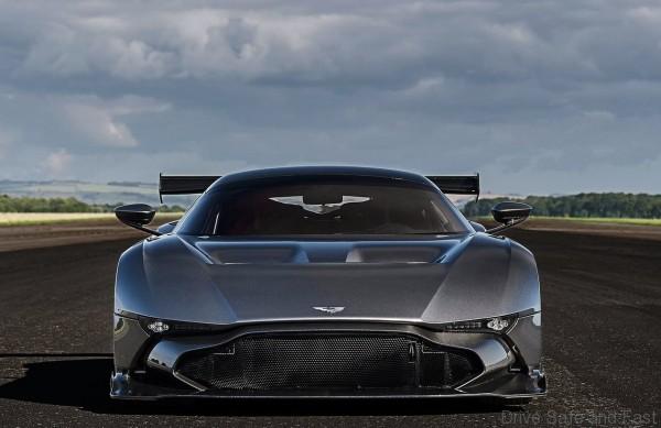 Aston_Martin-Vulcan_5