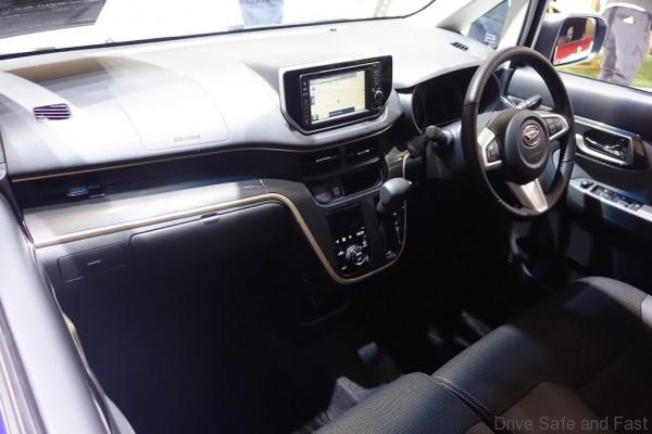 Daihatsu-Move-3